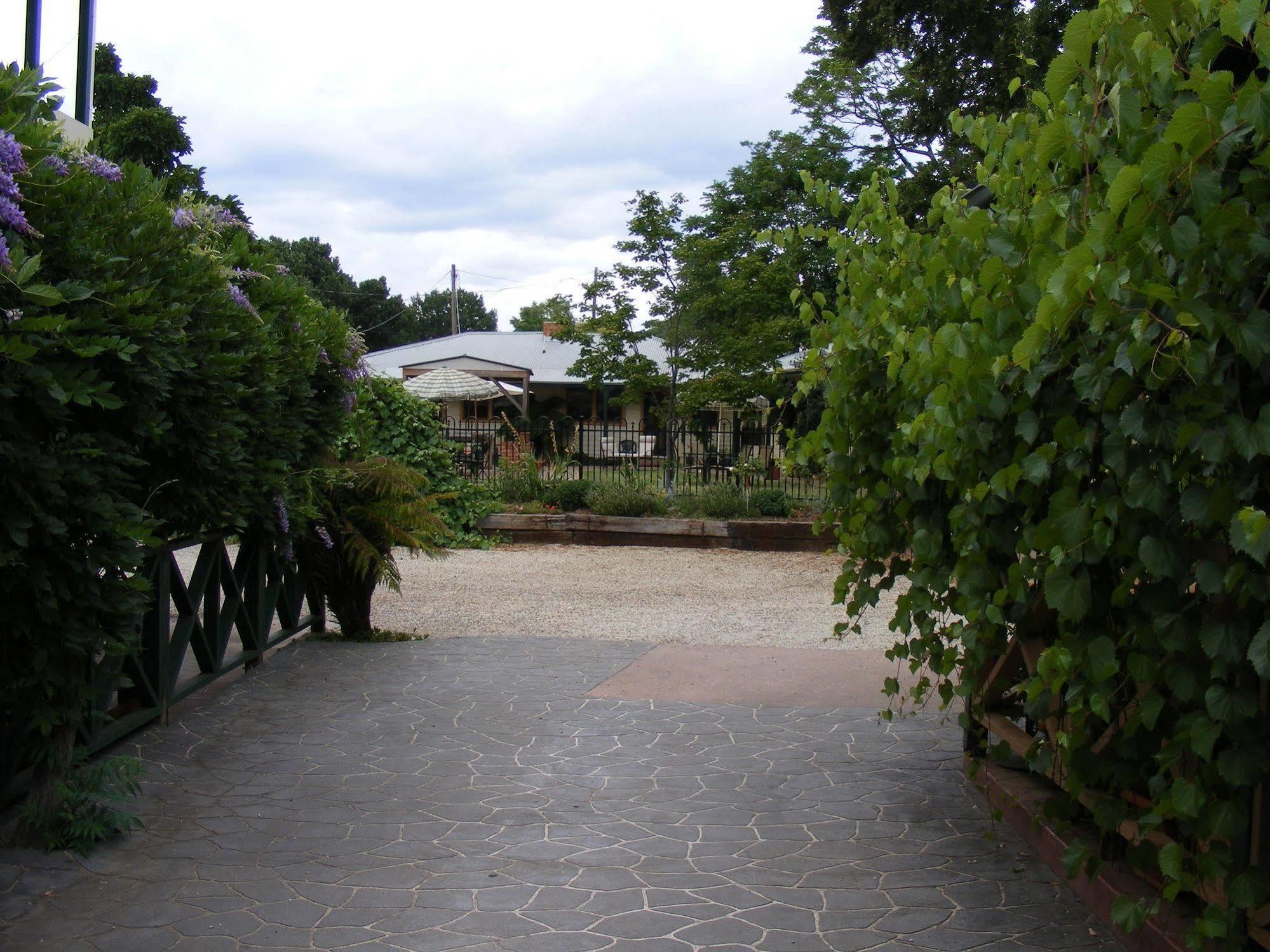 Coach House Inn 브라이트 외부 사진